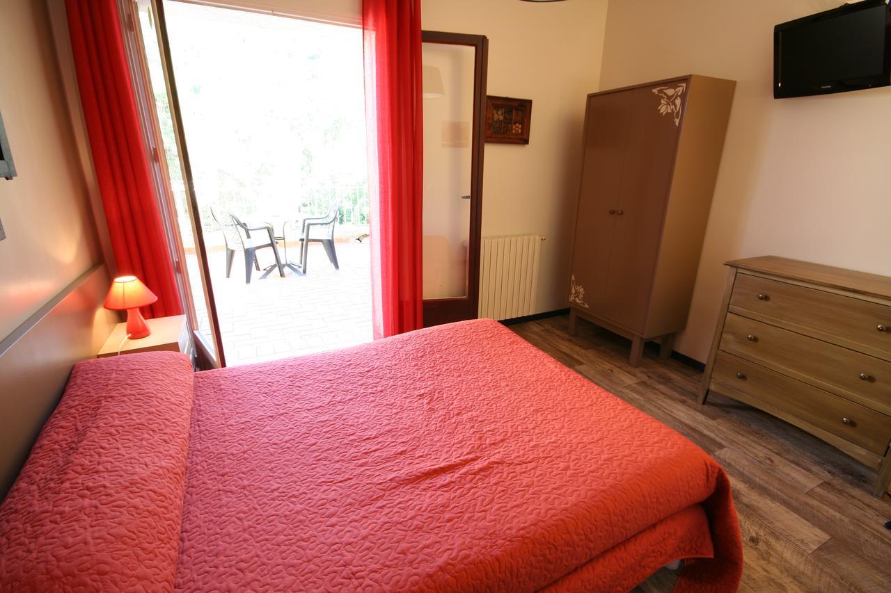 Hotel Accendi Pipa Campitello Esterno foto